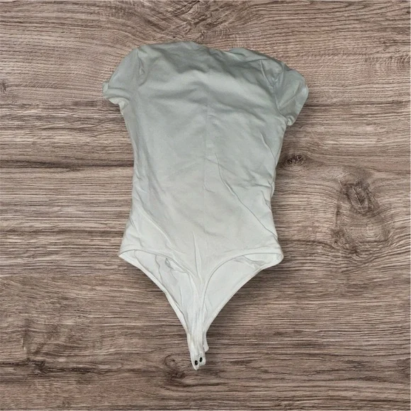 Abercrombie & Fitch Cream Kids Bodysuit - Picture 3 of 3